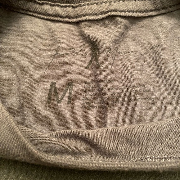 Freddie Mercury British Flag Gray Graphic T-shirt- 100% Cotton - Size Medium - Picture 3 of 6